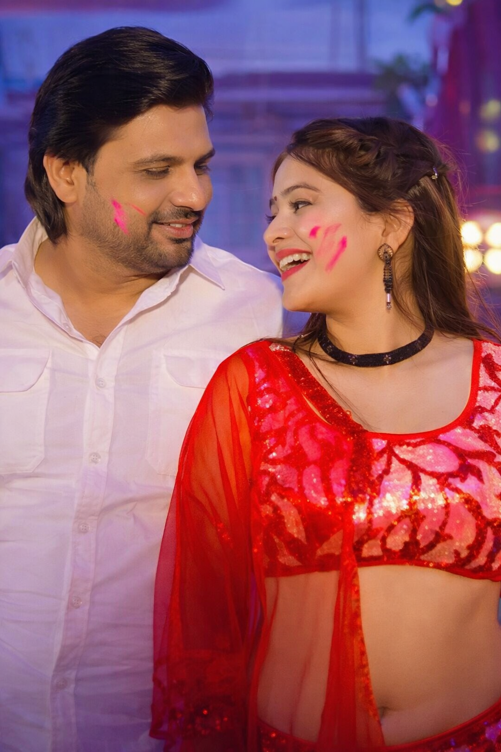 अबीर से कश्मीर रंगिये के मनबा का